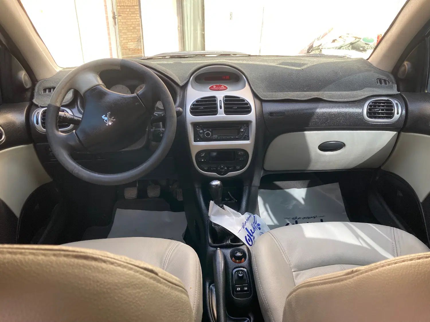 پژو ۲۰۶ صندوق دار v8 - 1390