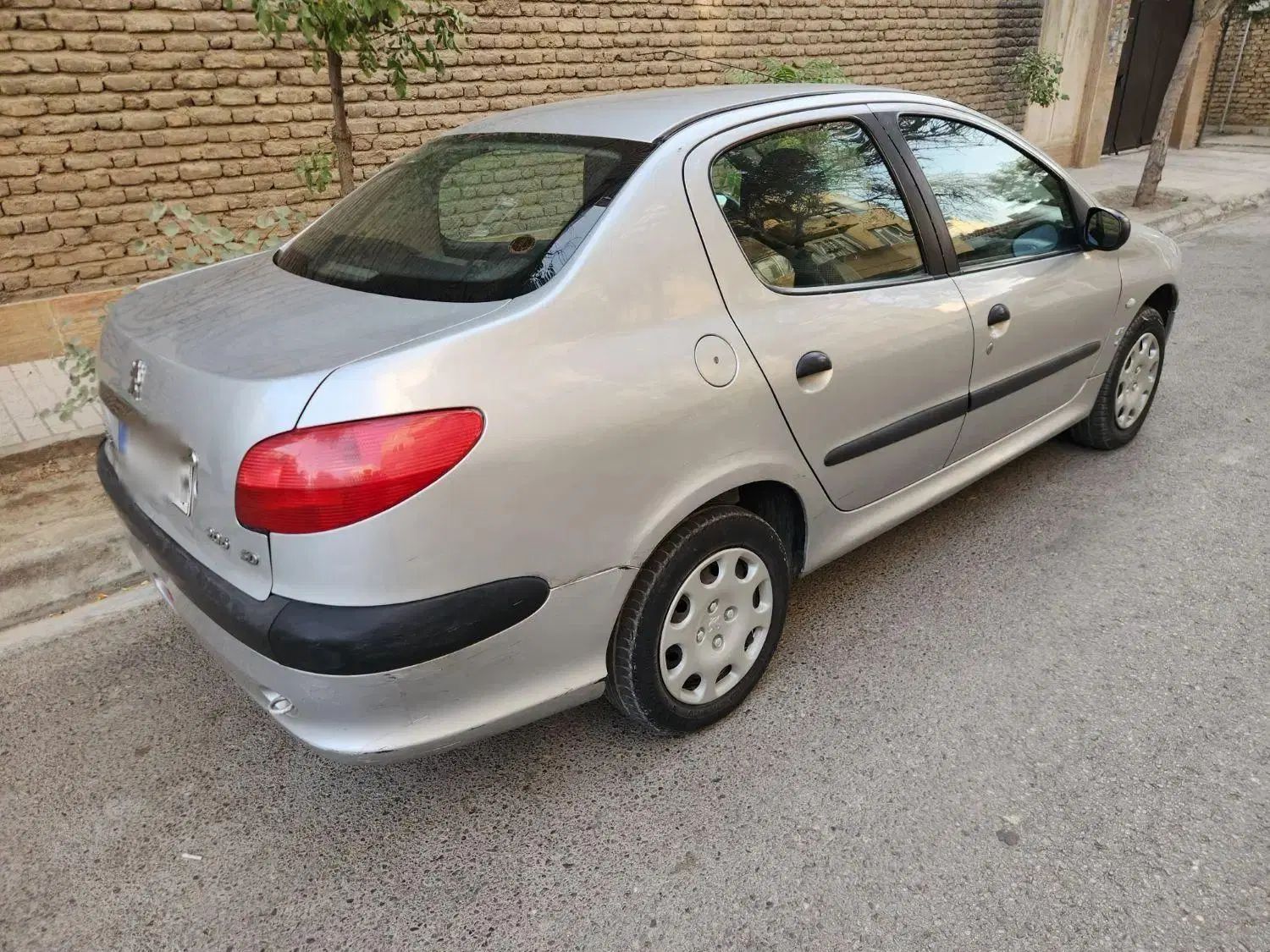 پژو ۲۰۶ صندوق دار v1 - 1388