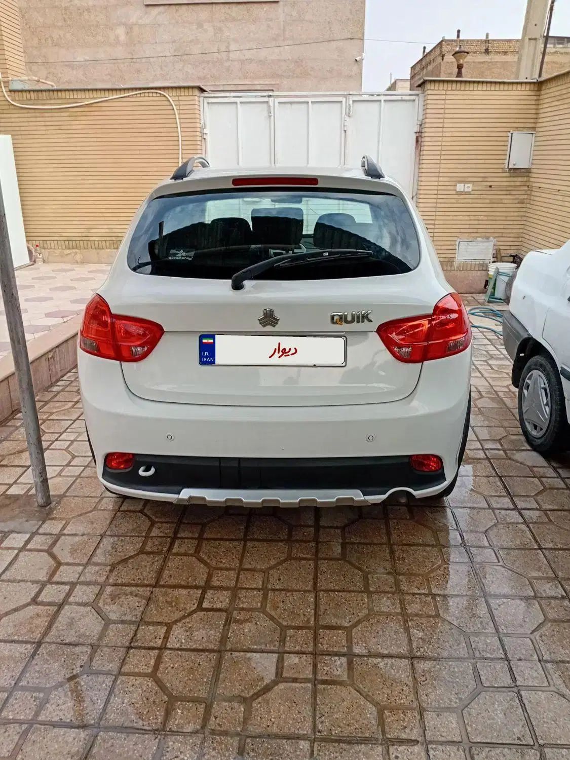 خودرو کوییک، معمولی آگهی ann_20378361