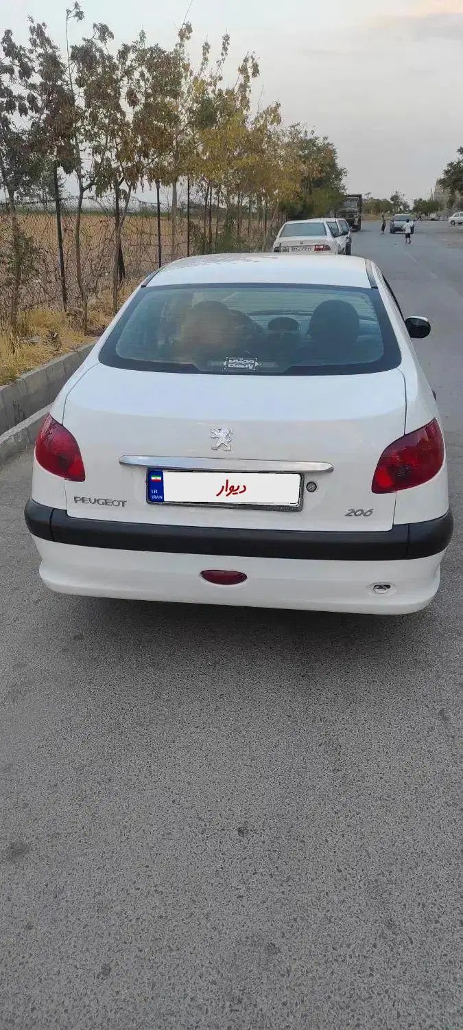 پژو 206 تیپ 5 - 1390