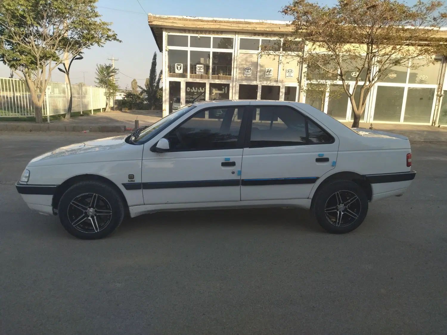 پژو 405 SLX بنزینی TU5 - 1392