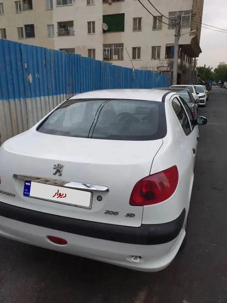 پژو ۲۰۶ صندوق دار v8 - 1399