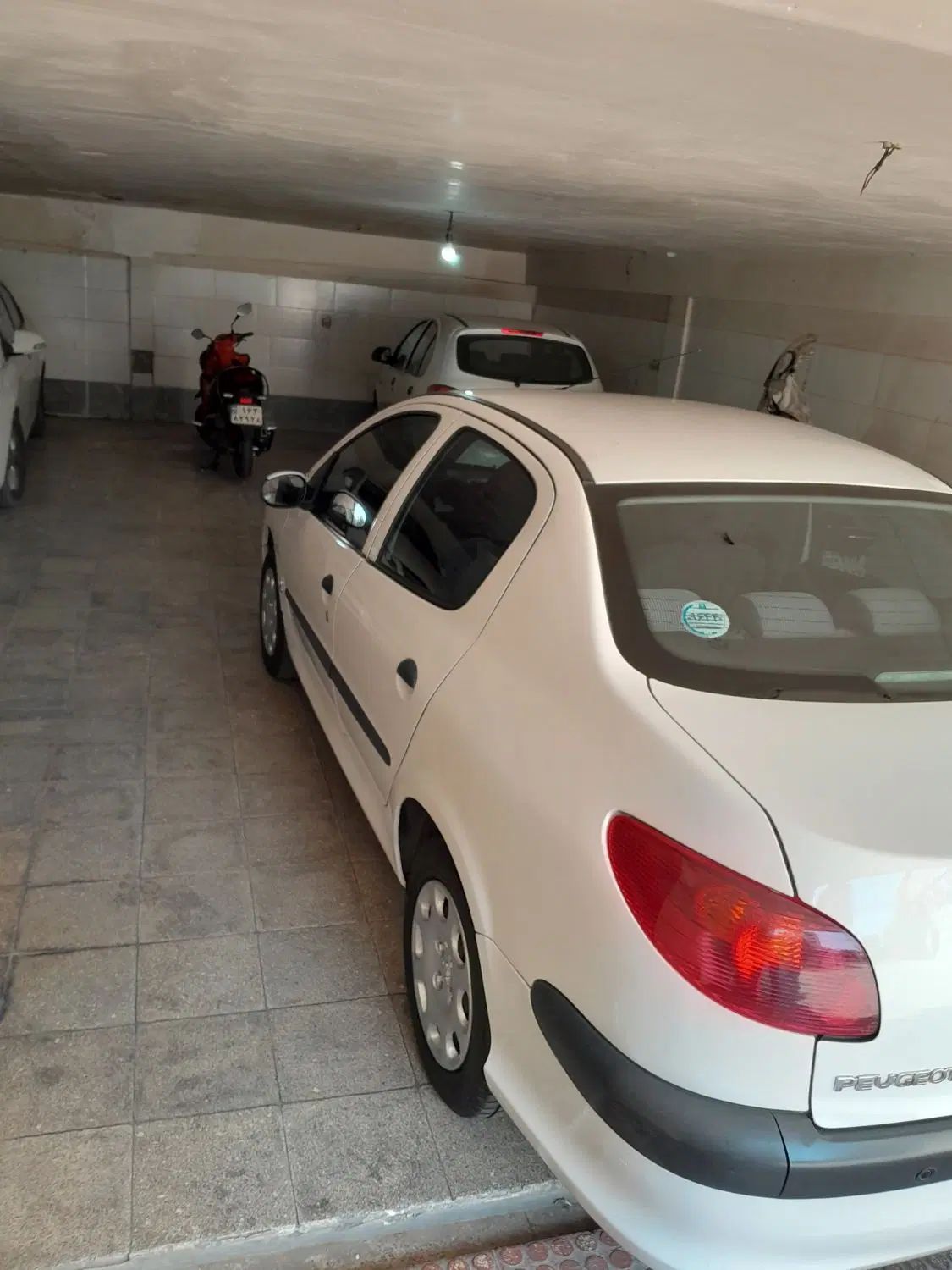 پژو ۲۰۶ صندوق دار v8 - 1397