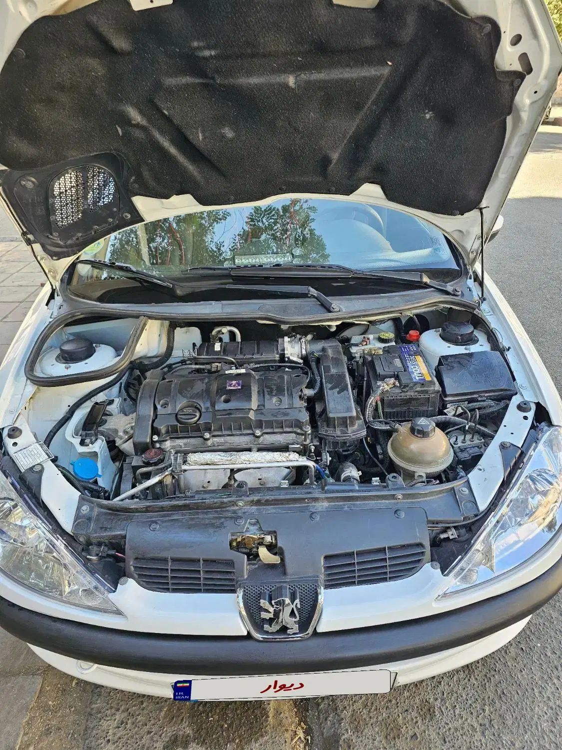 پژو ۲۰۶ صندوق دار v8 - 1395