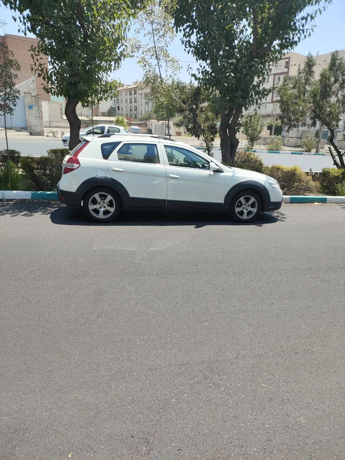 دانگ فنگ H30 کراس اتوماتیک - 1396