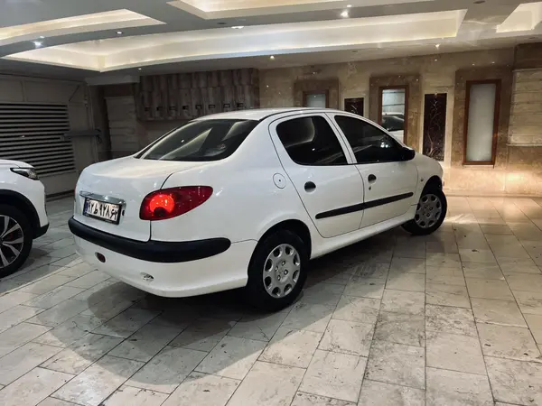 پژو ۲۰۶ صندوق دار v8 - 1389