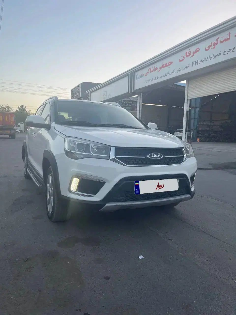 ام وی ام X22 دنده ای اسپرت لاکچری - 1400