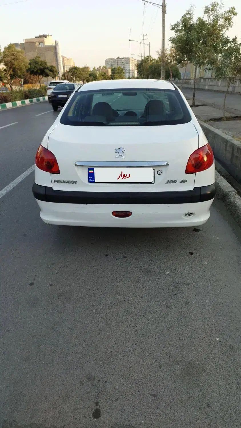 پژو ۲۰۶ صندوق دار v8 - 1390