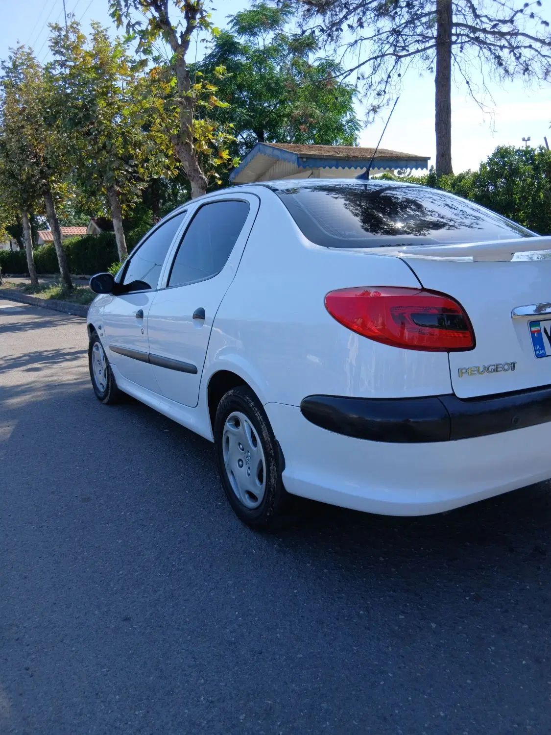 پژو ۲۰۶ صندوق دار v8 - 1393