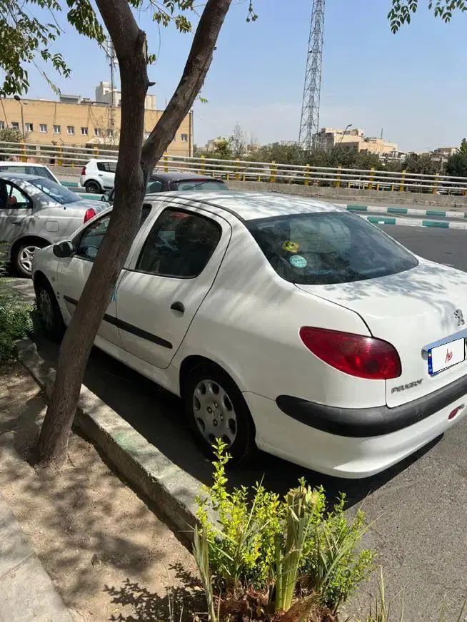 پژو ۲۰۶ صندوق دار v8 - 1397