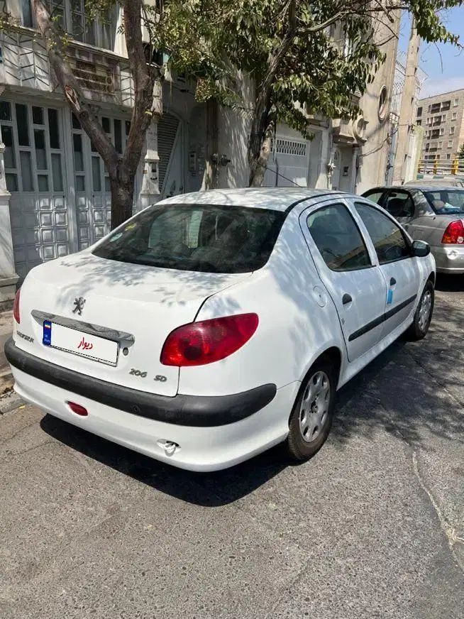 پژو ۲۰۶ صندوق دار v8 - 1397