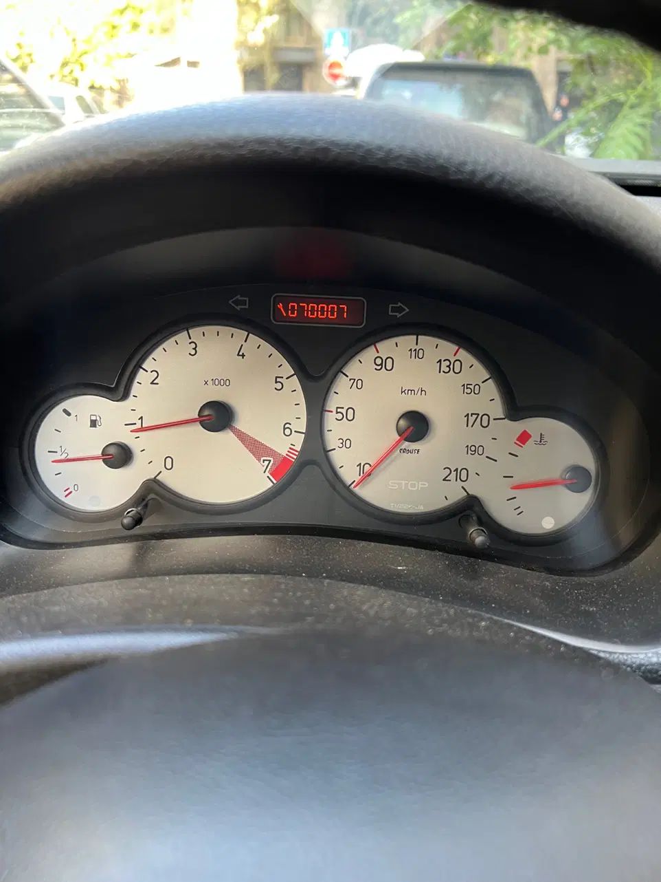 پژو ۲۰۶ صندوق دار v8 - 1397