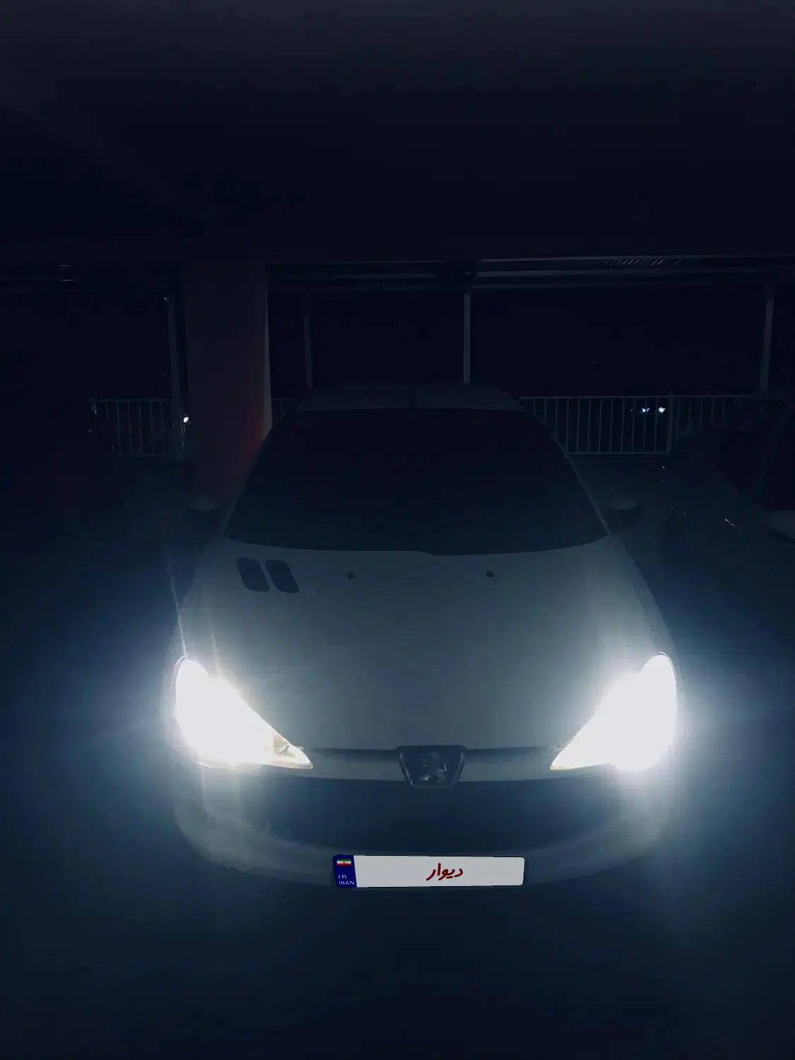 پژو ۲۰۶ صندوق دار v8 - 1390