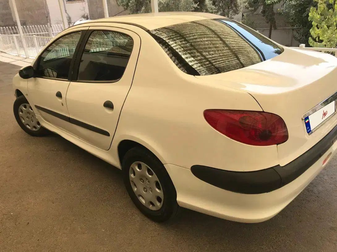 پژو ۲۰۶ صندوق دار v8 - 1390
