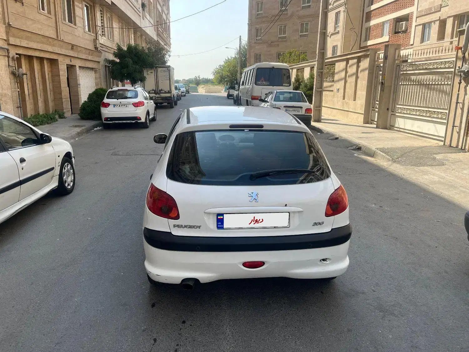 پژو 206 تیپ 5 - 1396