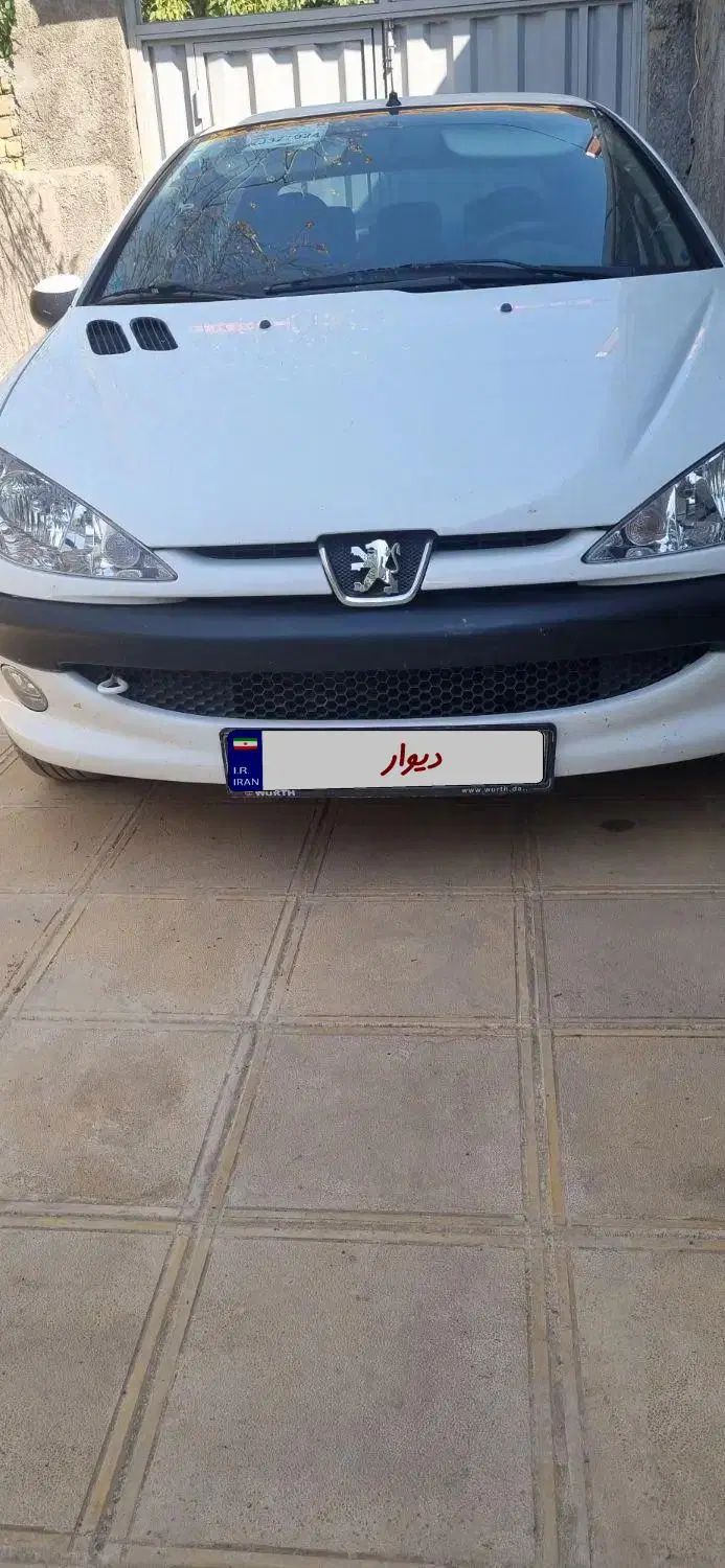 پژو ۲۰۶ صندوق دار v8 - 1398