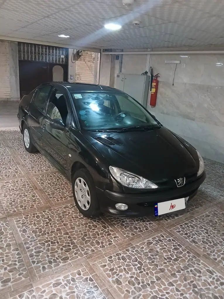 پژو ۲۰۶ صندوق دار v8 - 1390