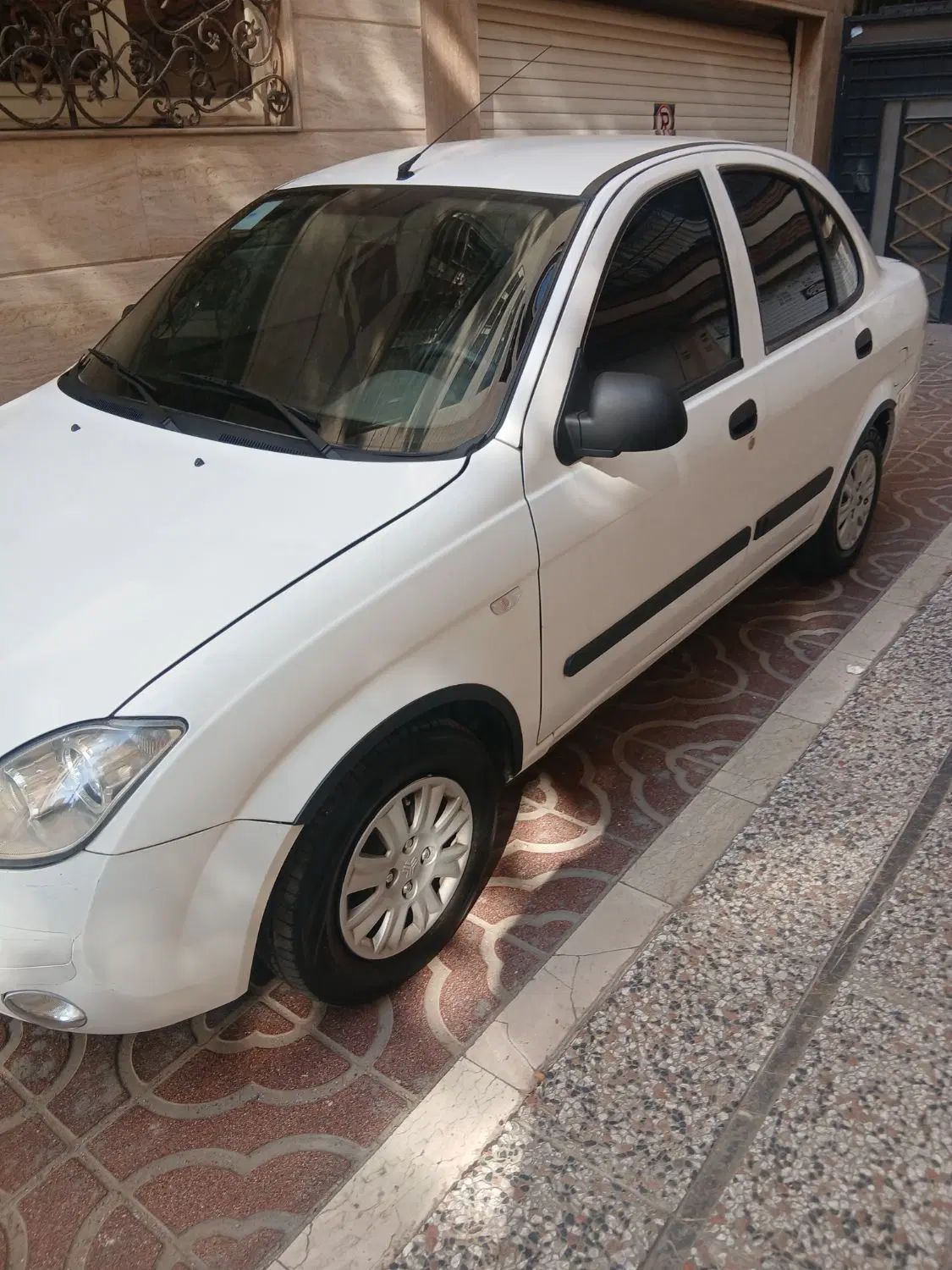 تیبا صندوق دار SX - 1396