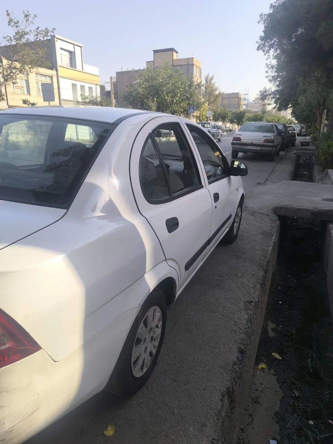تیبا صندوق دار SX - 1393