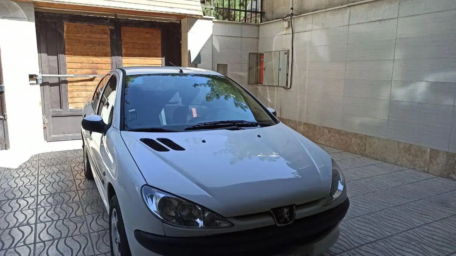 پژو ۲۰۶ صندوق دار v8 - 1394