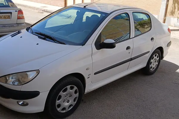 پژو ۲۰۶ صندوق دار v8 - 1396