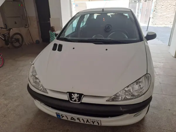 پژو ۲۰۶ صندوق دار v8 - 1390