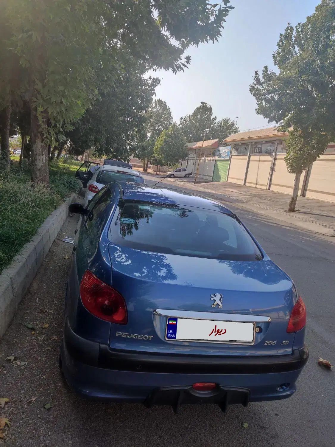 پژو ۲۰۶ صندوق دار v8 - 1396