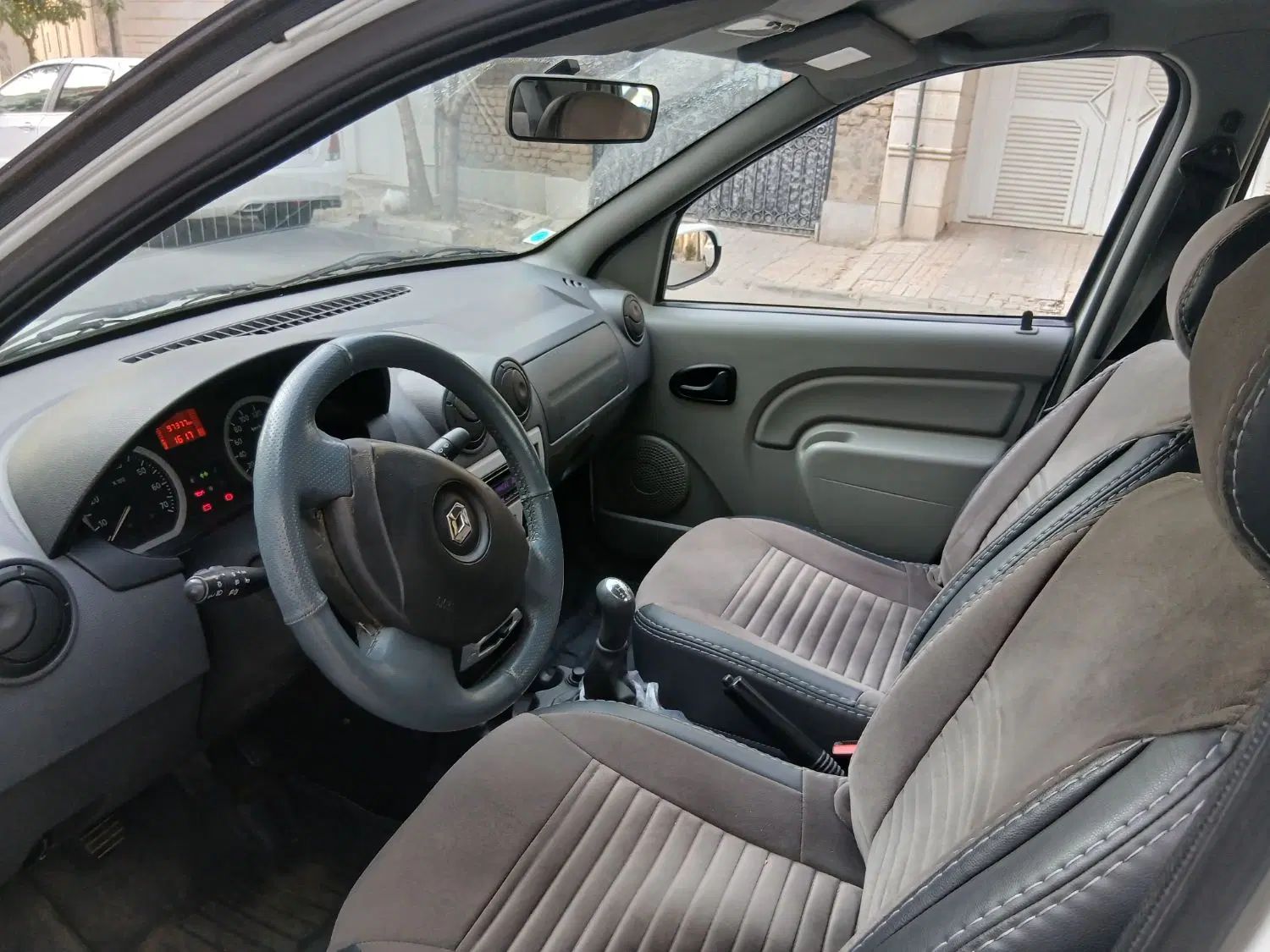 رنو تندر 90 E2 - 1395
