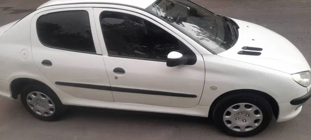 پژو ۲۰۶ صندوق دار v8 - 1396