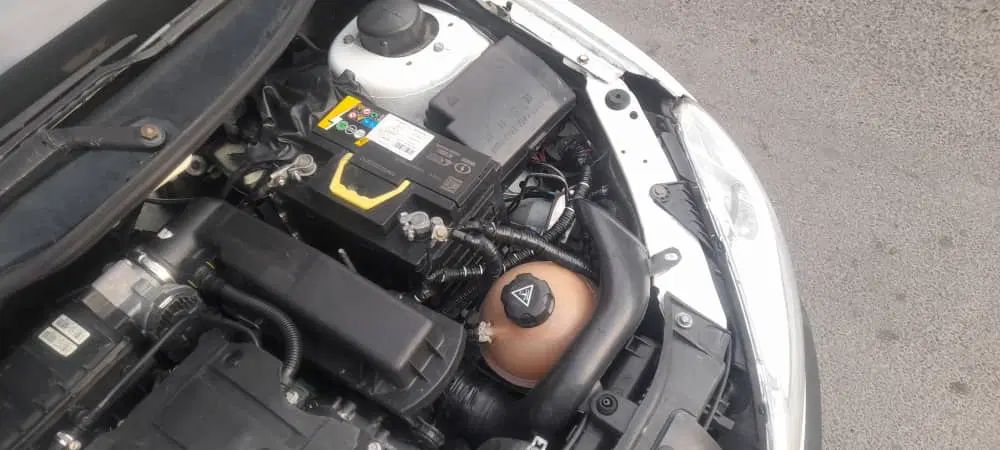 پژو ۲۰۶ صندوق دار v8 - 1396