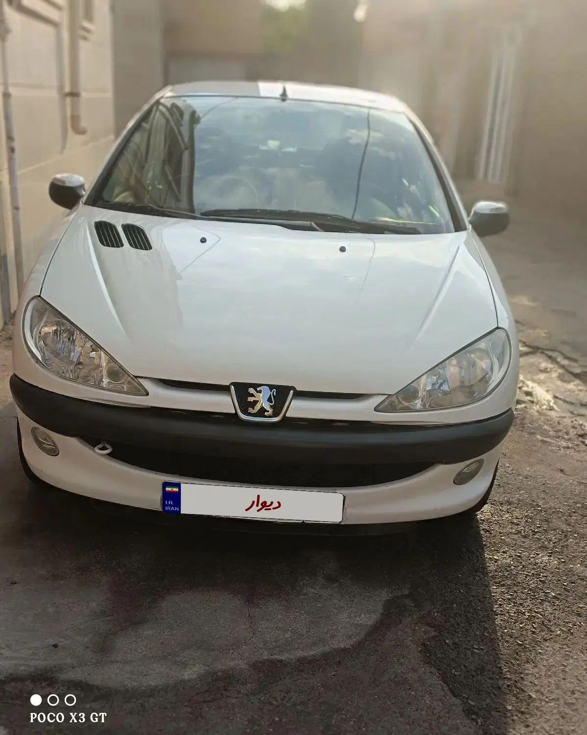 پژو ۲۰۶ صندوق دار v8 - 1392