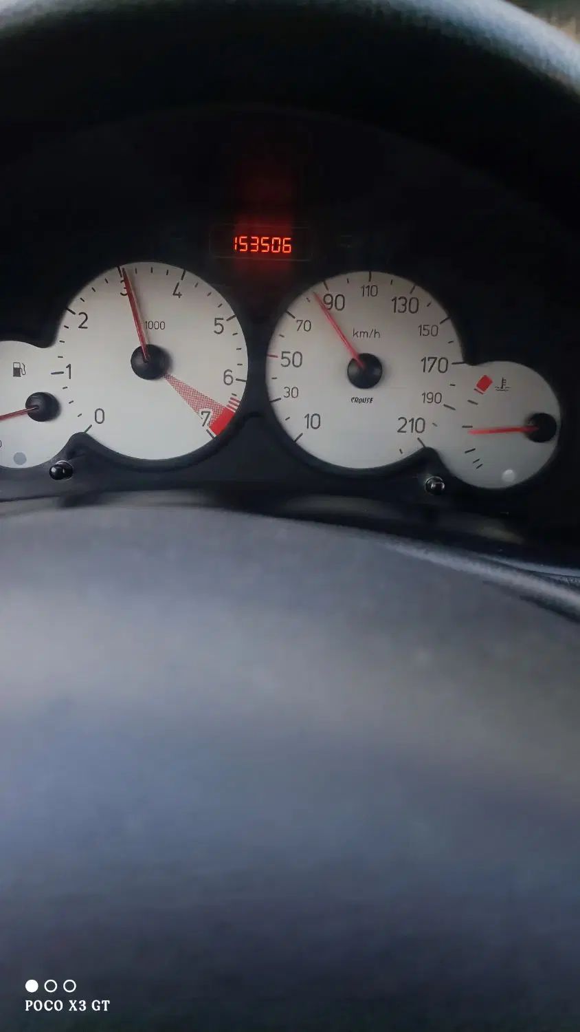 پژو ۲۰۶ صندوق دار v8 - 1392