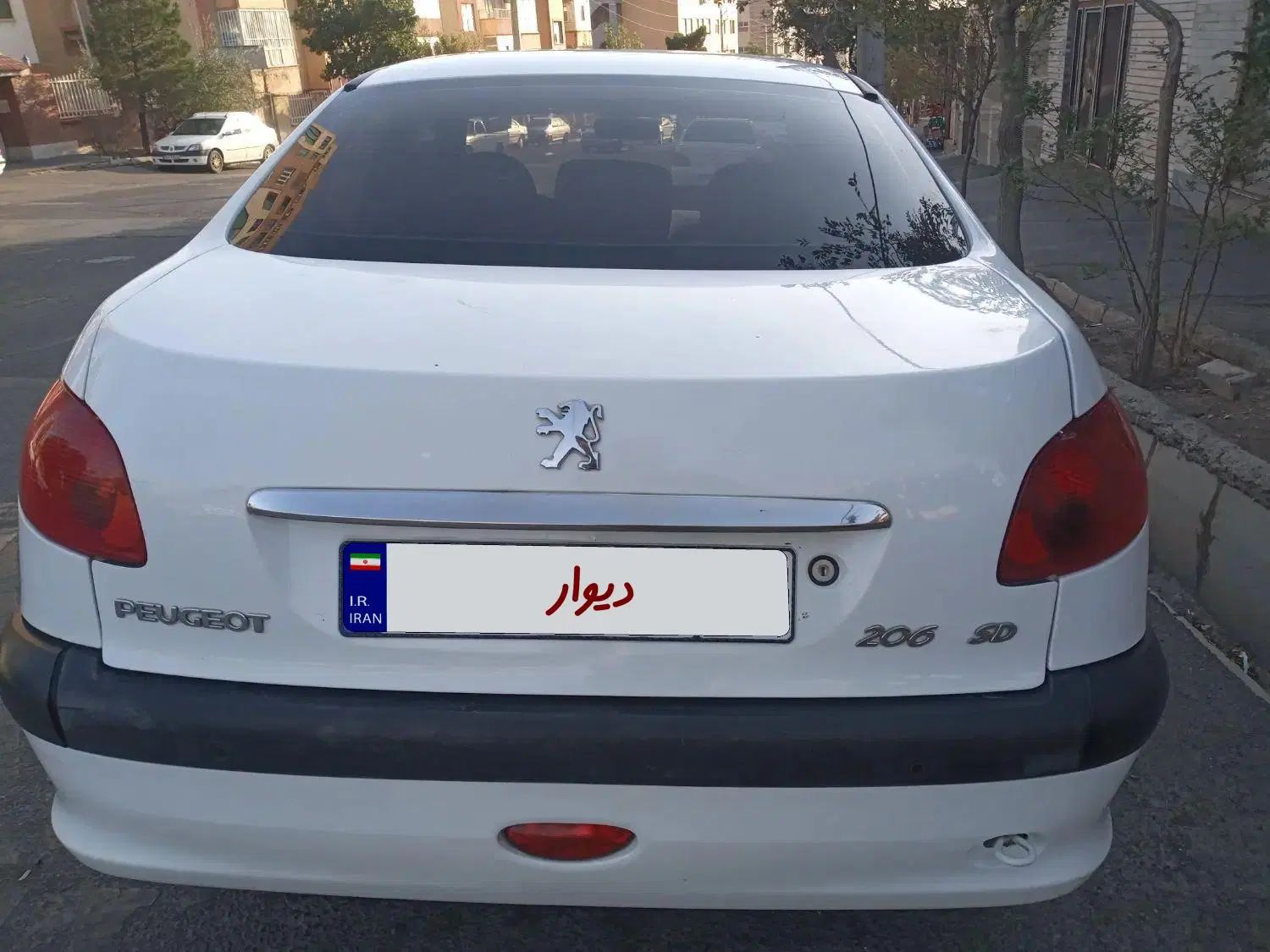 پژو ۲۰۶ صندوق دار v8 - 1395