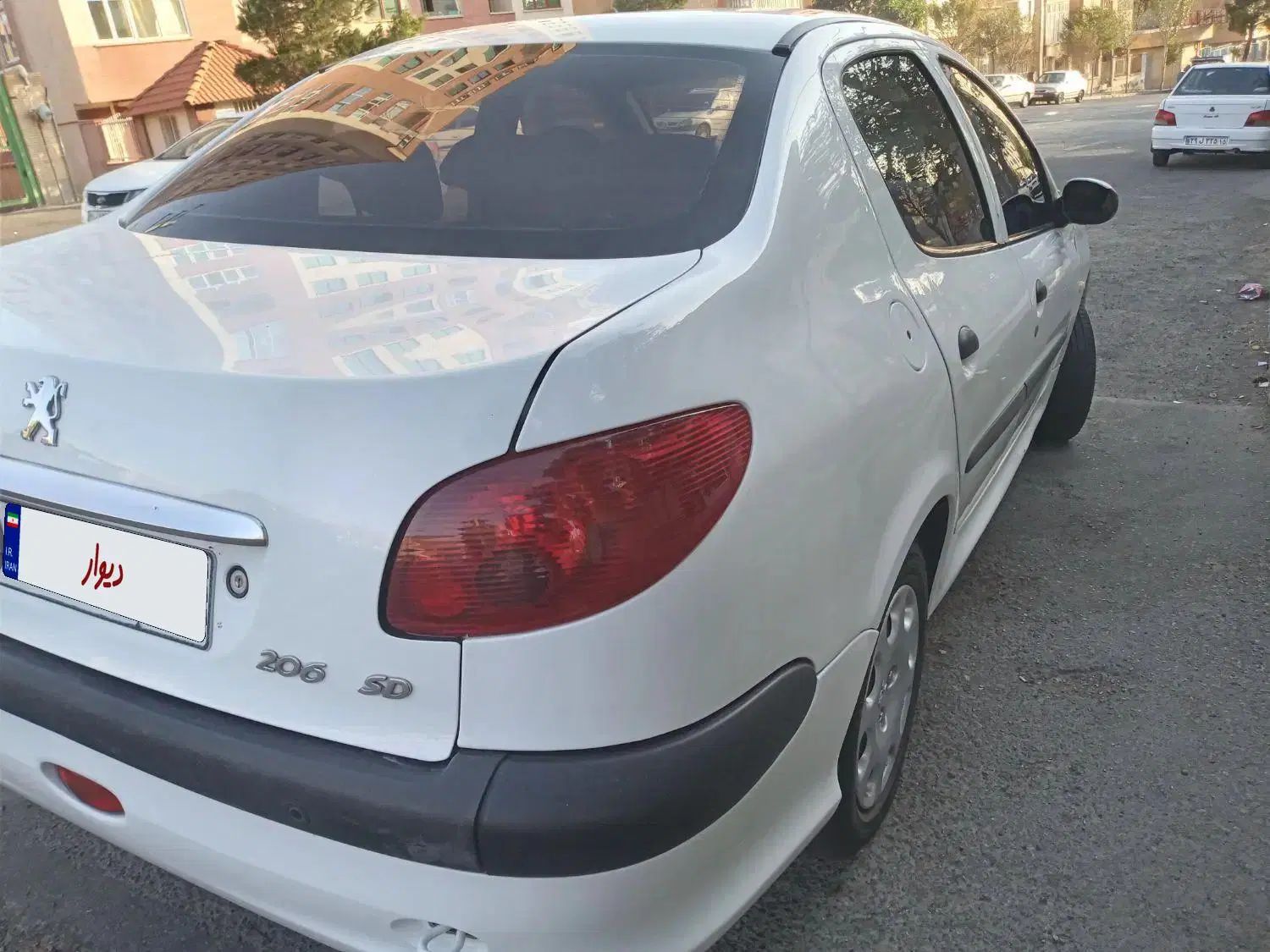 پژو ۲۰۶ صندوق دار v8 - 1395