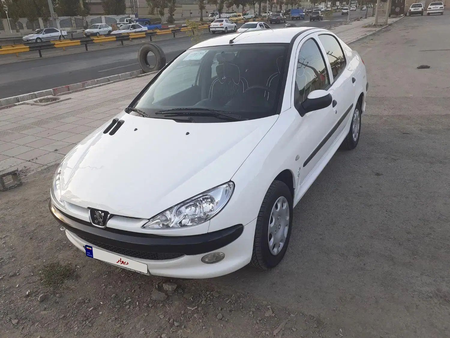 پژو ۲۰۶ صندوق دار v8 - 1397