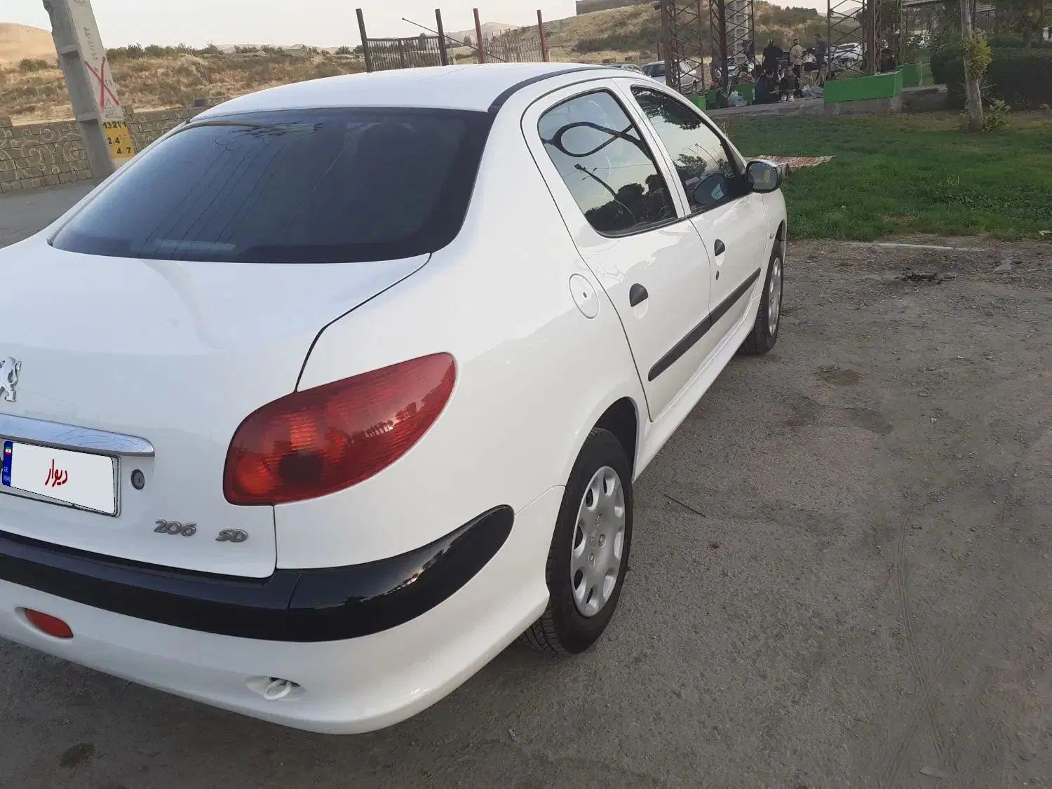 پژو ۲۰۶ صندوق دار v8 - 1397