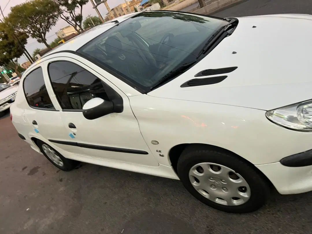 پژو ۲۰۶ صندوق دار v8 - 1394
