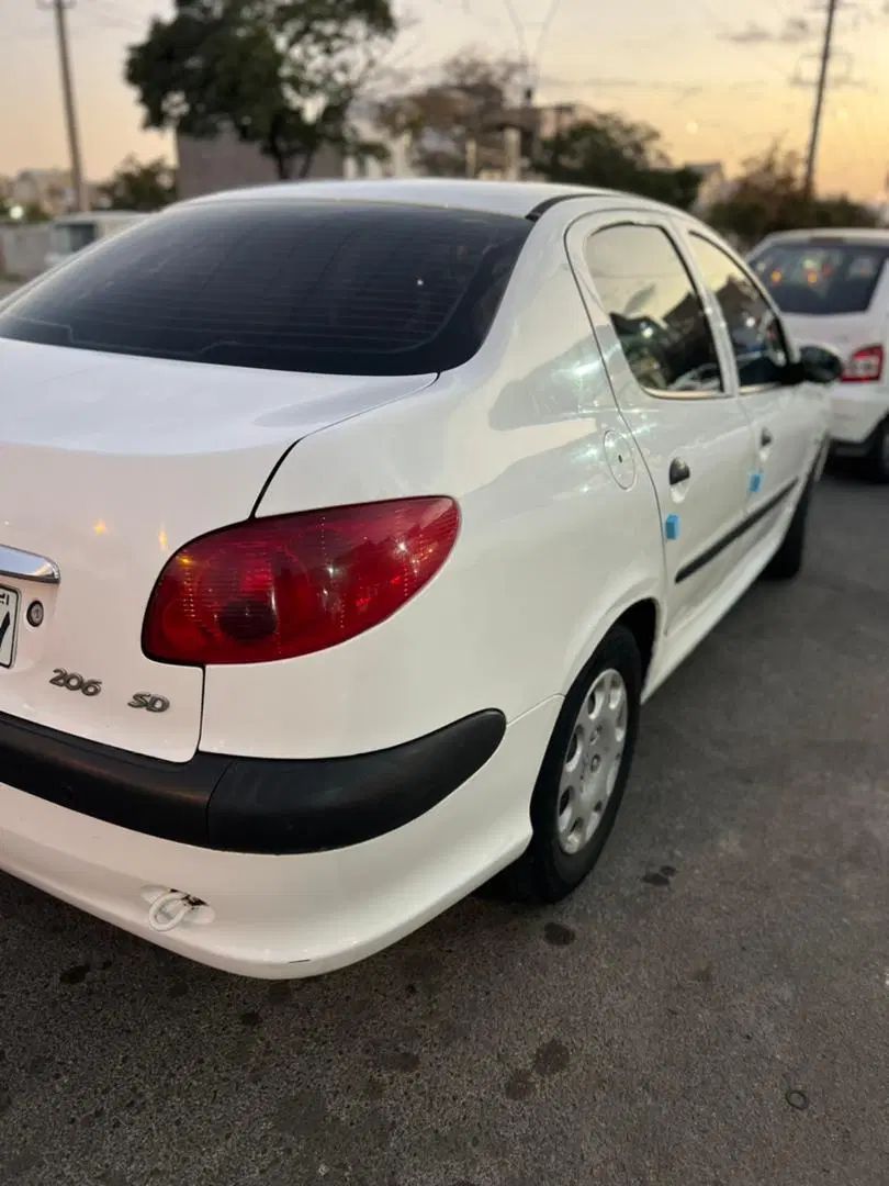 پژو ۲۰۶ صندوق دار v8 - 1394