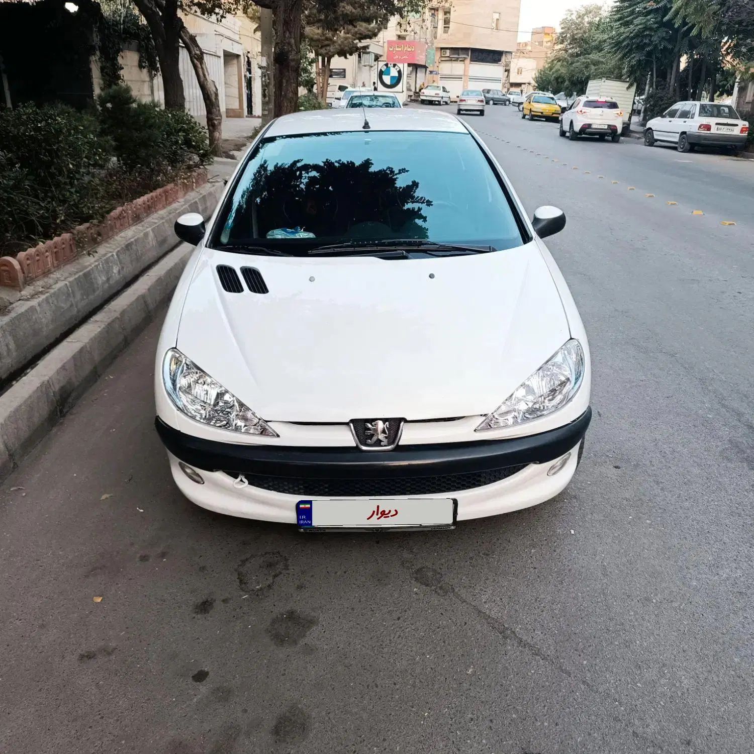 پژو ۲۰۶ صندوق دار v8 - 1396