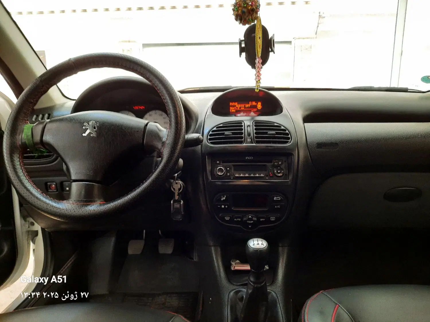 پژو ۲۰۶ صندوق دار v8 - 1397