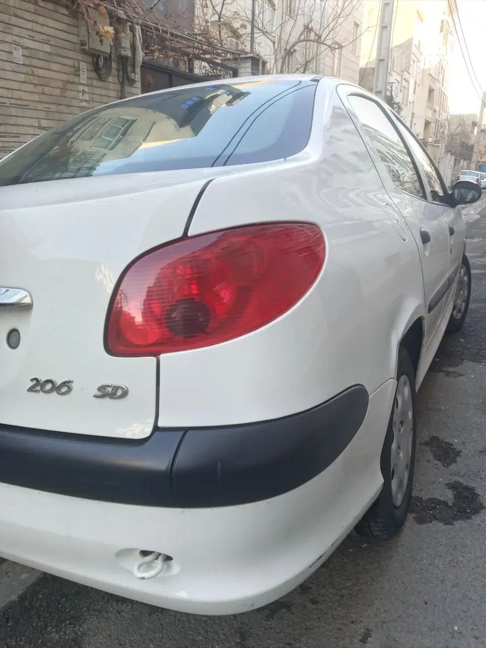 پژو ۲۰۶ صندوق دار v8 - 1397