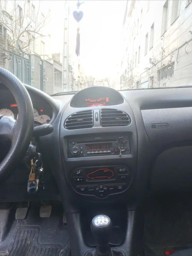 پژو ۲۰۶ صندوق دار v8 - 1397