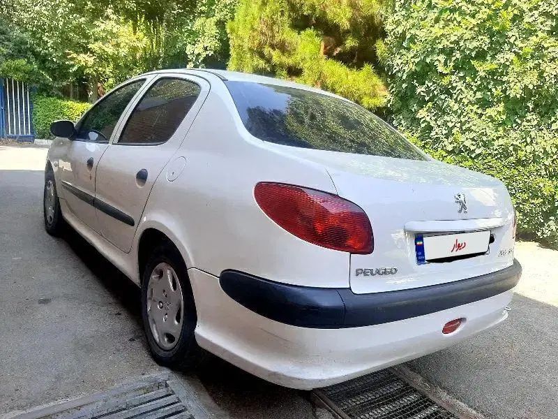 پژو ۲۰۶ صندوق دار v8 - 1388