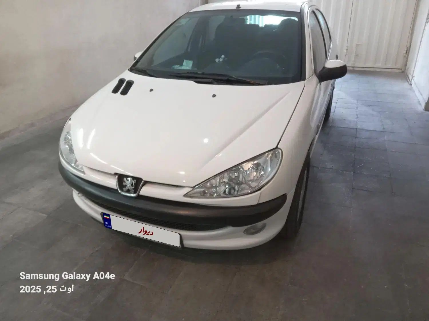 پژو ۲۰۶ صندوق دار v8 - 1393