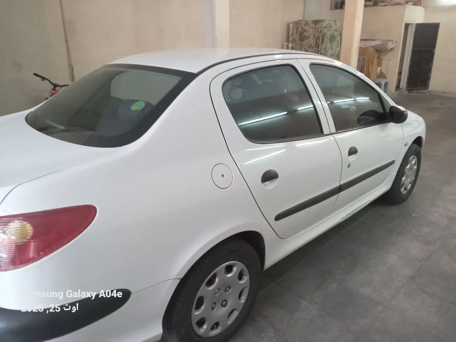 پژو ۲۰۶ صندوق دار v8 - 1393