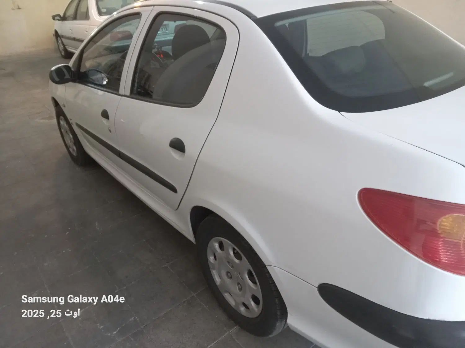 پژو ۲۰۶ صندوق دار v8 - 1393