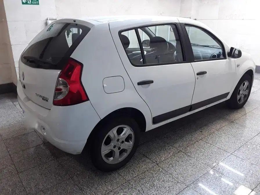 خودرو رنو، ساندرو آگهی ann_20383491