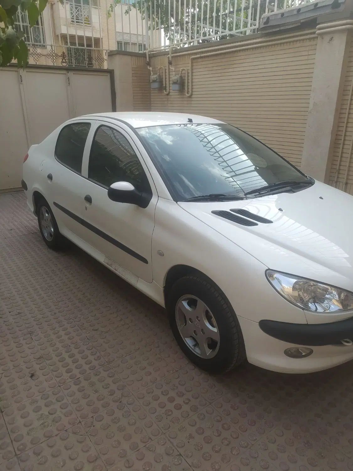 پژو ۲۰۶ صندوق دار v8 - 1398