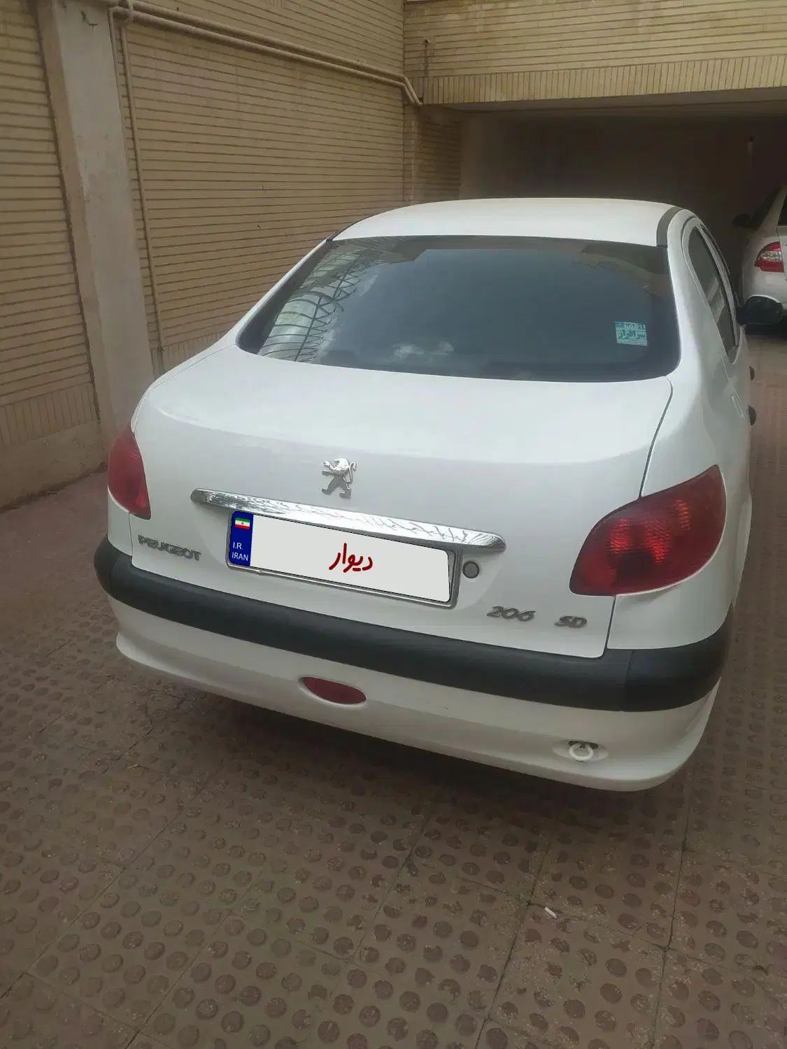 پژو ۲۰۶ صندوق دار v8 - 1398