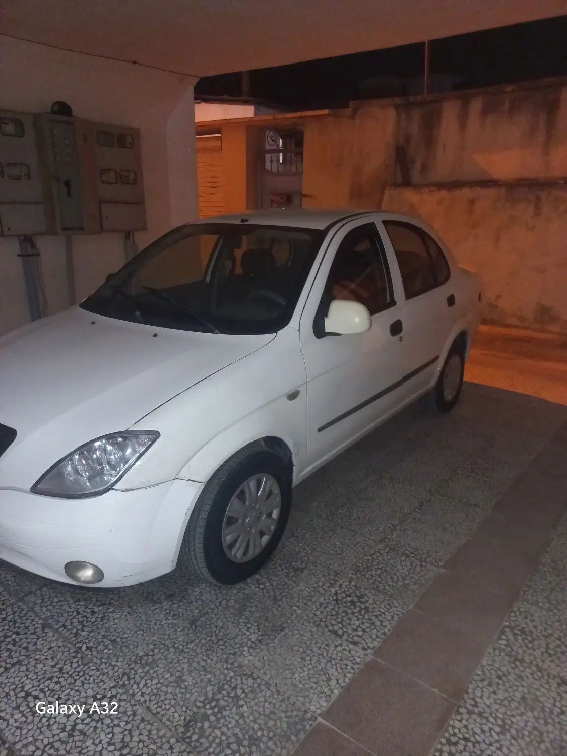 تیبا صندوق دار SX - 1396